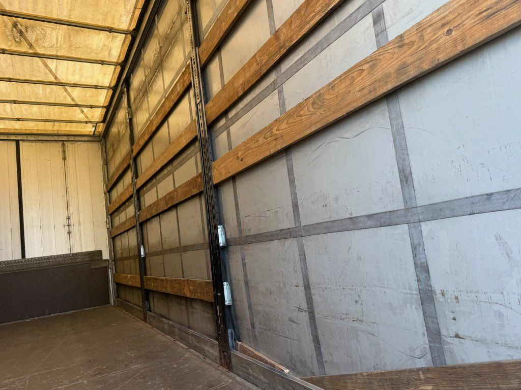 Curtainsider trailer Agrikom: picture 17