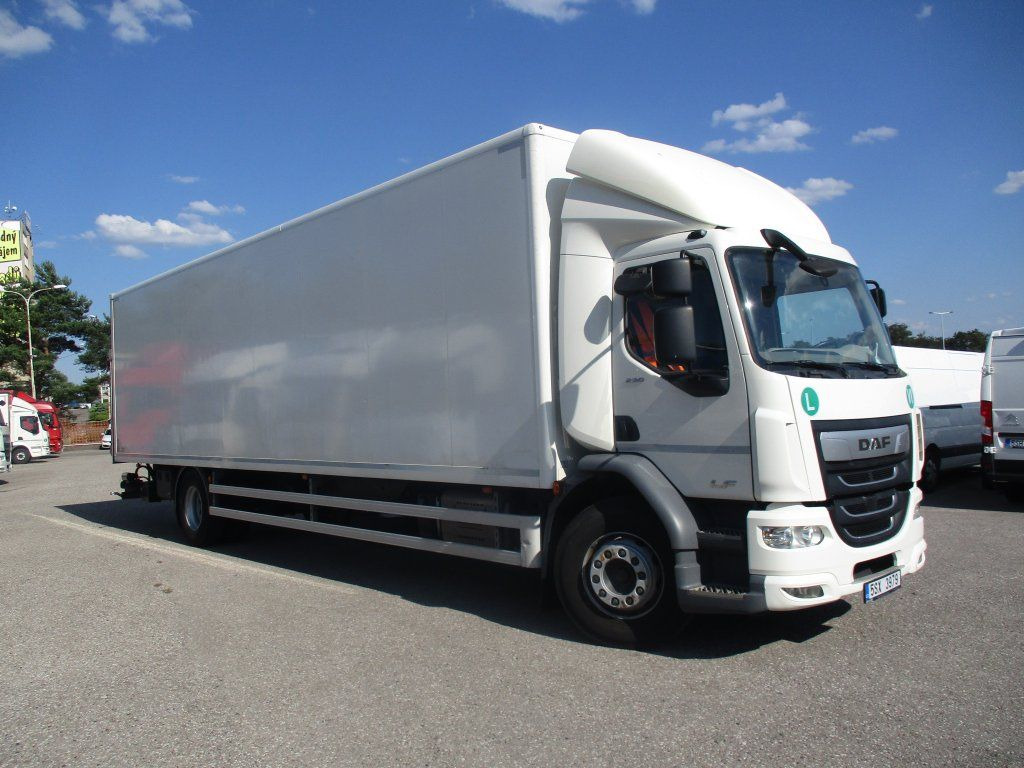 DAF LF 18.290 - Box truck: picture 2 DAF LF 18.290 - Box truck: picture 2
