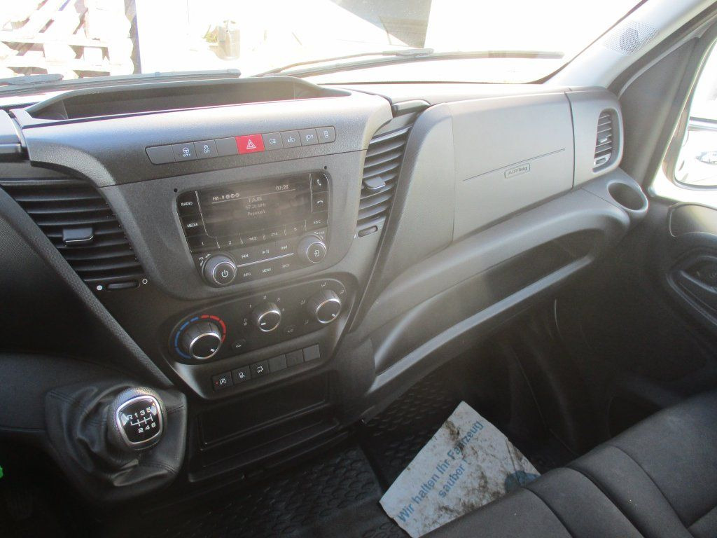 Box van Iveco 35C16 Daily,2.3L Palfinger: picture 14 Box van Iveco 35C16 Daily,2.3L Palfinger: picture 14