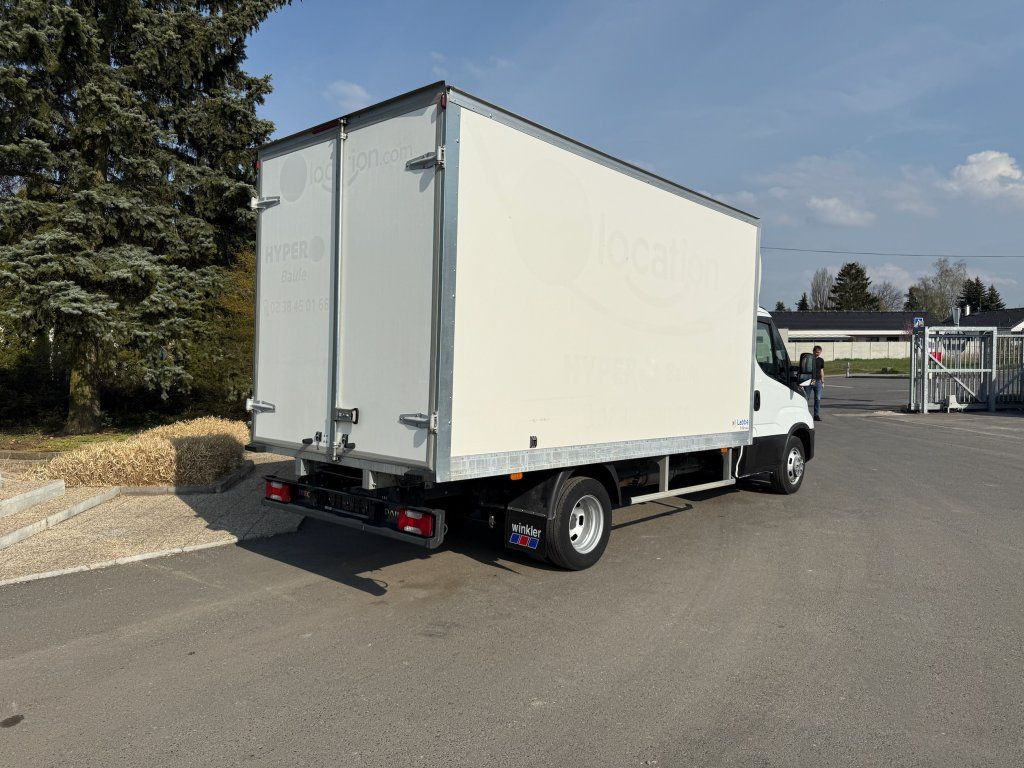 Iveco 35C16 Daily - Box van: picture 4 Iveco 35C16 Daily - Box van: picture 4