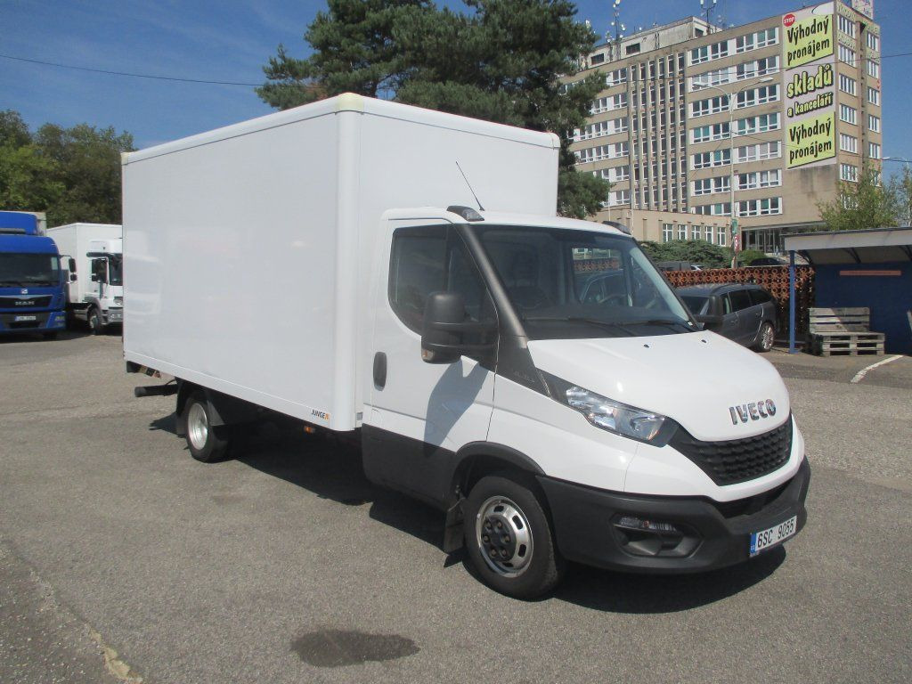 Iveco 35C16 Daily EURO 6 - Box van: picture 3 Iveco 35C16 Daily EURO 6 - Box van: picture 3