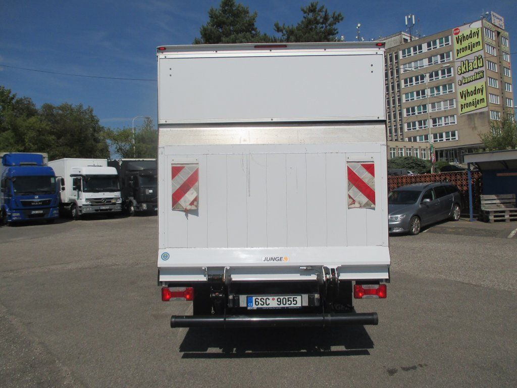 Iveco 35C16 Daily EURO 6 - Box van: picture 5 Iveco 35C16 Daily EURO 6 - Box van: picture 5