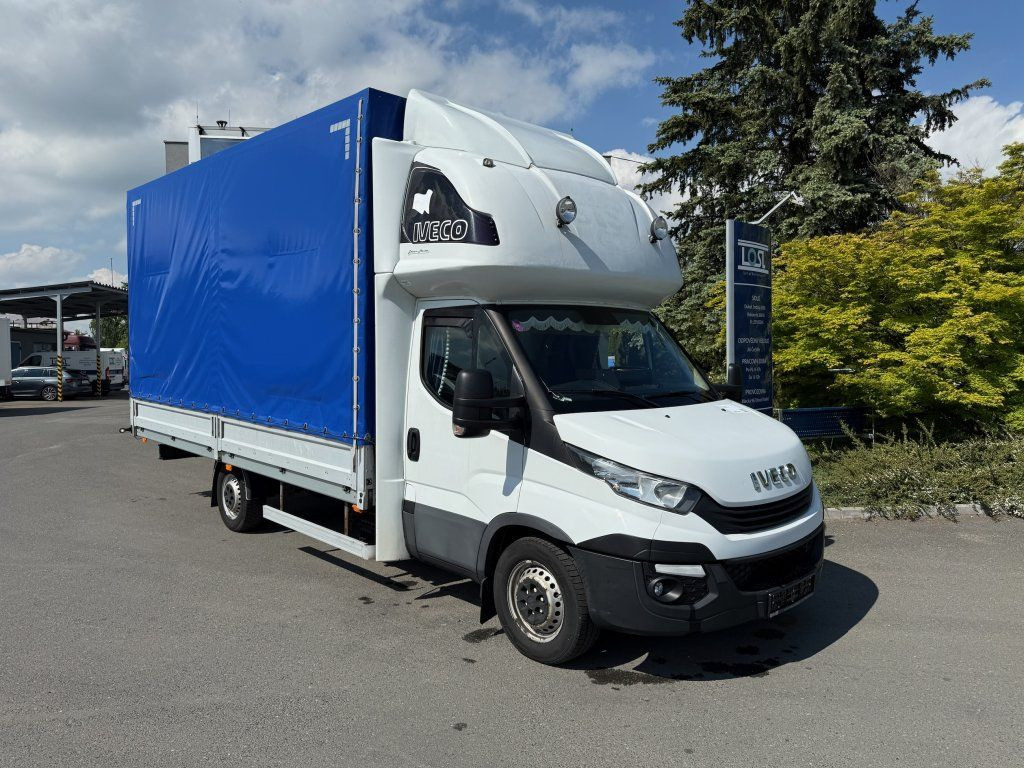 Iveco 35S18 Daily - Curtain side van: picture 2 Iveco 35S18 Daily - Curtain side van: picture 2