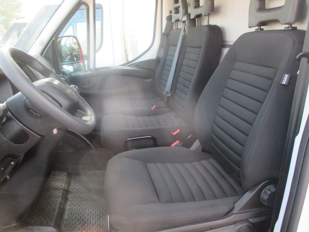 Iveco Daily 35C16 leasing Iveco Daily 35C16: picture 14 Iveco Daily 35C16 leasing Iveco Daily 35C16: picture 14