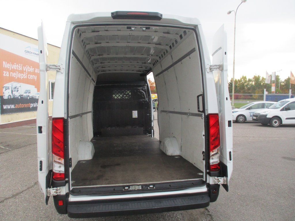 Iveco Daily 35S16 - Panel van: picture 5 Iveco Daily 35S16 - Panel van: picture 5