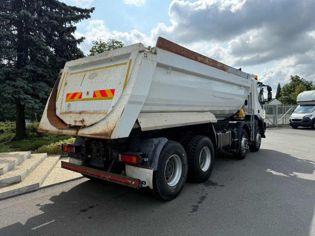 Iveco Trakker 410 S1 8x4 - Tipper: picture 3 Iveco Trakker 410 S1 8x4 - Tipper: picture 3
