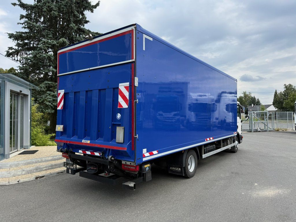 MAN TGL12.220 EURO 6 - Box truck: picture 4 MAN TGL12.220 EURO 6 - Box truck: picture 4