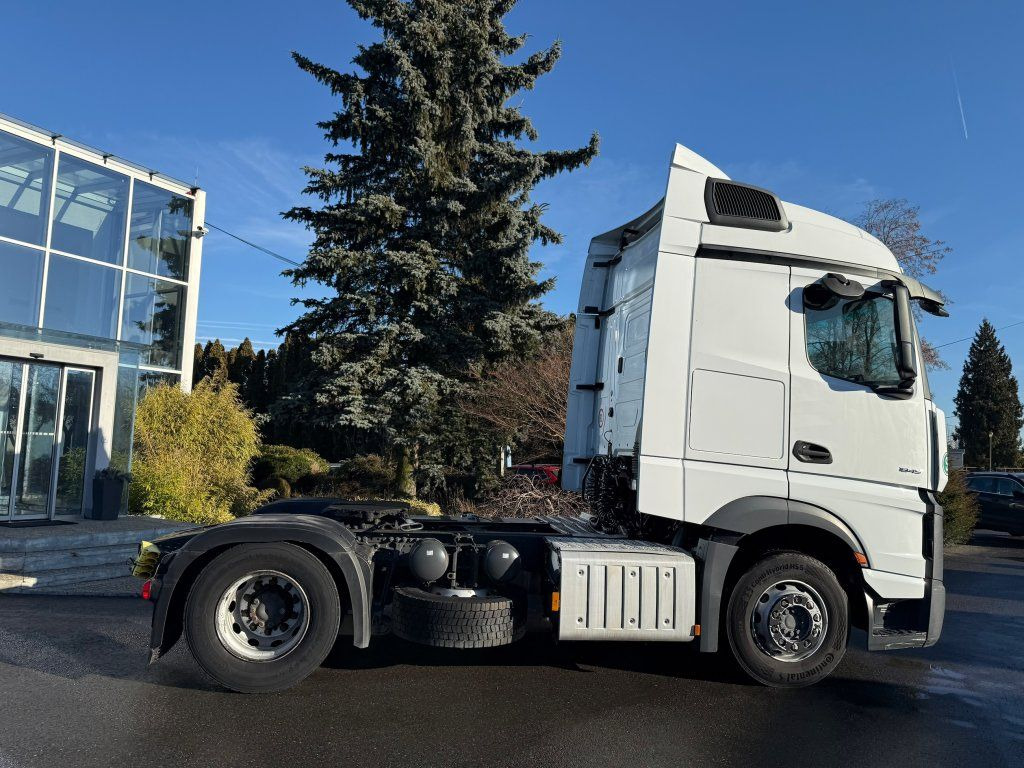 Mercedes-Benz 1845 Actros EURO 6 - Tractor unit: picture 3 Mercedes-Benz 1845 Actros EURO 6 - Tractor unit: picture 3