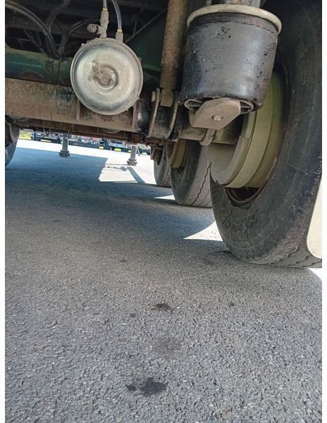 Dropside/ Flatbed semi-trailer GENERAL TRAILERS drum brakes: picture 6