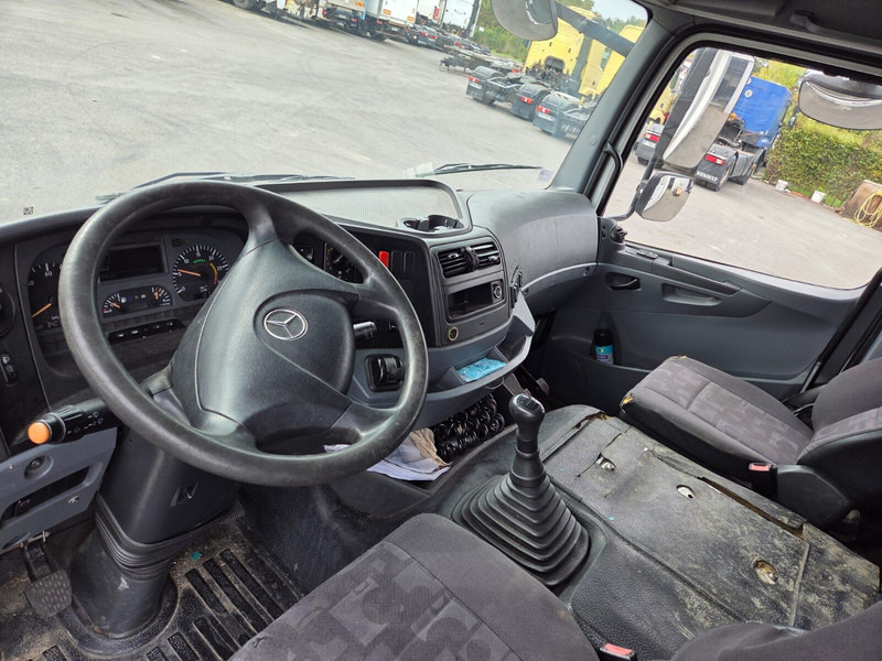 Mercedes-Benz Axor 1829 - full steel/lames - Curtainsider truck: picture 5 Mercedes-Benz Axor 1829 - full steel/lames - Curtainsider truck: picture 5