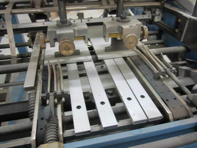 Fidia Dora-Combi Folder Folding Gluing Machine - Folding machine: picture 4 Fidia Dora-Combi Folder Folding Gluing Machine - Folding machine: picture 4