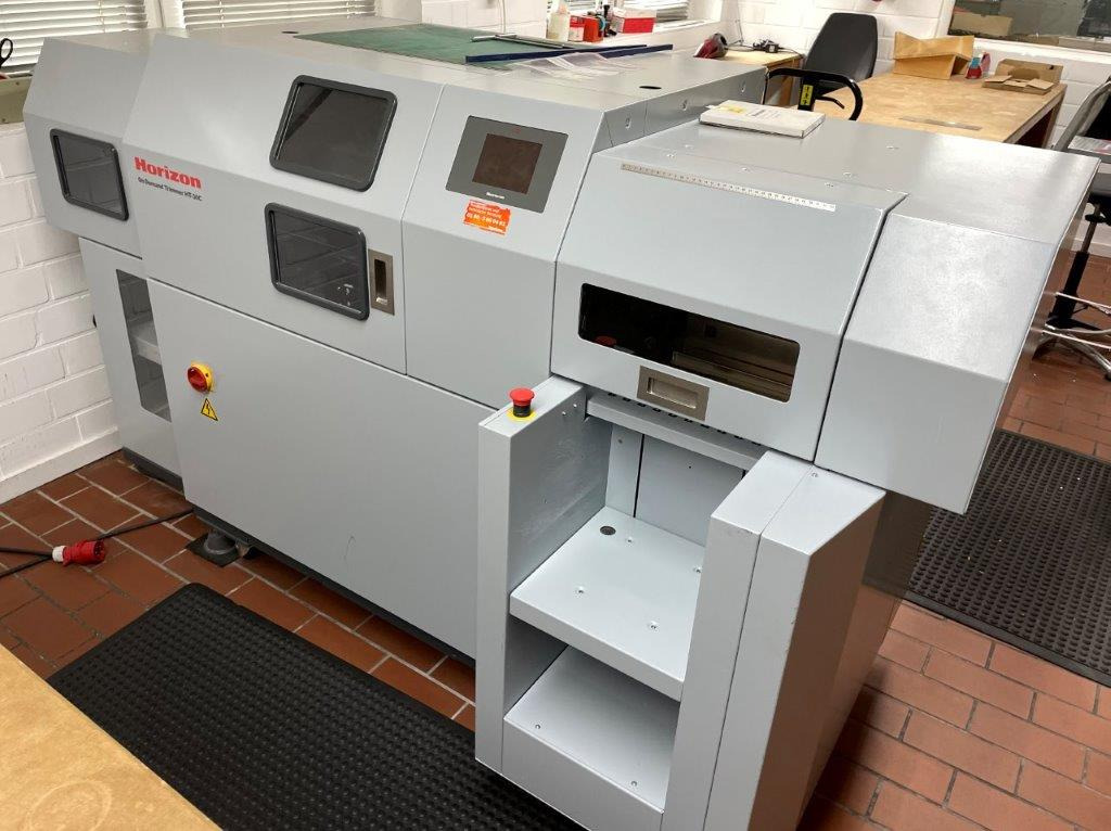 Horizon HT-30 C automatic rotary three-knife trimmer - Paper cutting machine: picture 1 Horizon HT-30 C automatic rotary three-knife trimmer - Paper cutting machine: picture 1