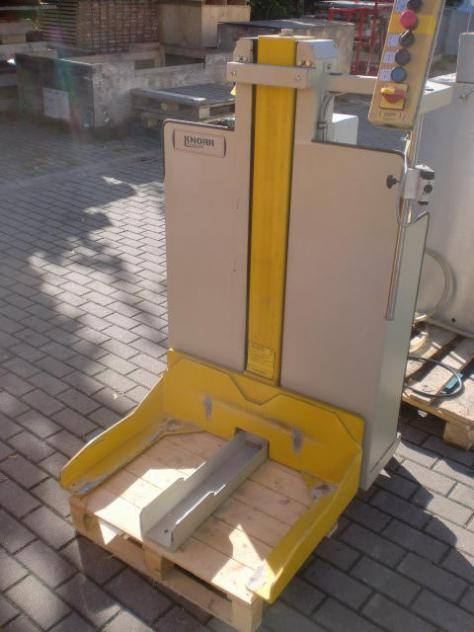 Knorr L 350 pallet lift - Warehouse equipment: picture 3 Knorr L 350 pallet lift - Warehouse equipment: picture 3