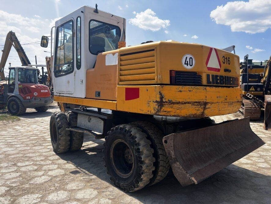 Liebherr A316 - Wheel excavator: picture 3 Liebherr A316 - Wheel excavator: picture 3