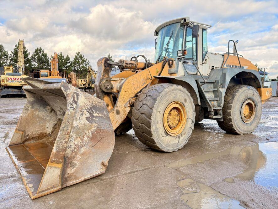 Liebherr L564 - Wheel loader: picture 3 Liebherr L564 - Wheel loader: picture 3