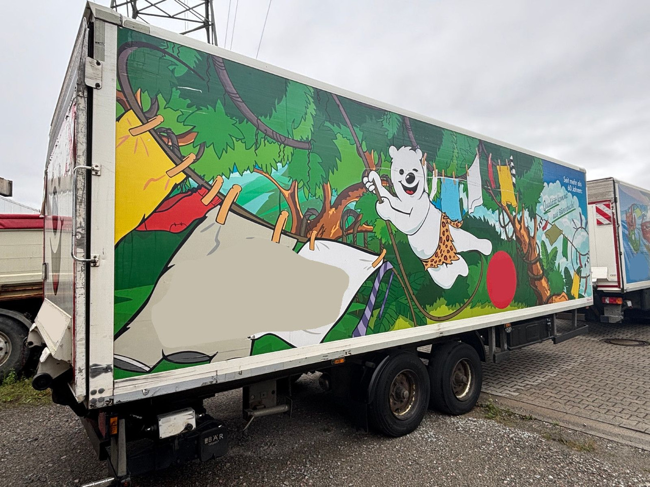 Walther Kamera/LBW/Luft/Scheiben - Closed box trailer: picture 3 Walther Kamera/LBW/Luft/Scheiben - Closed box trailer: picture 3