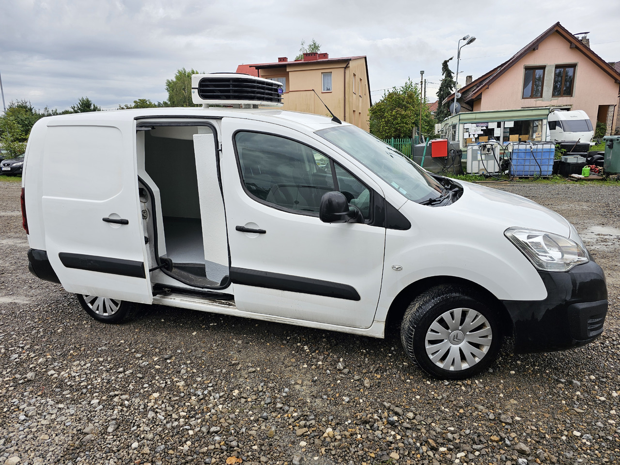CITROËN Berlingo long chlodnia mroznia carrier Klima EURO6 - Refrigerated van: picture 2 CITROËN Berlingo long chlodnia mroznia carrier Klima EURO6 - Refrigerated van: picture 2