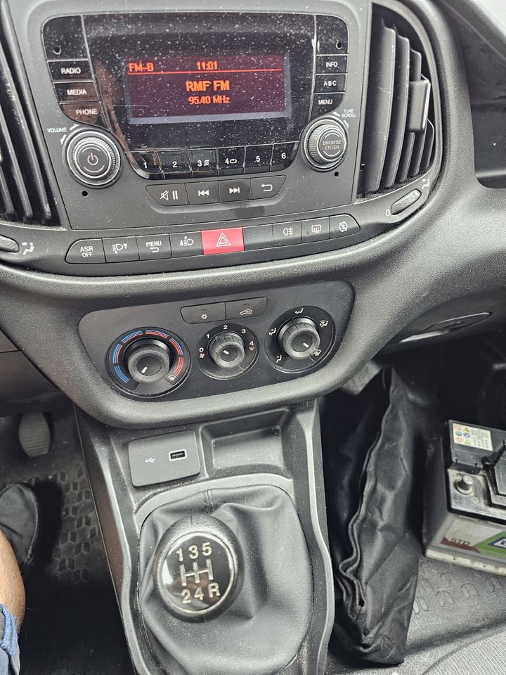 FIAT DOBLO CHLODNIA MROZNIA - 20 C CARRIER KLIMA EURO6 - Refrigerated van: picture 4 FIAT DOBLO CHLODNIA MROZNIA - 20 C CARRIER KLIMA EURO6 - Refrigerated van: picture 4