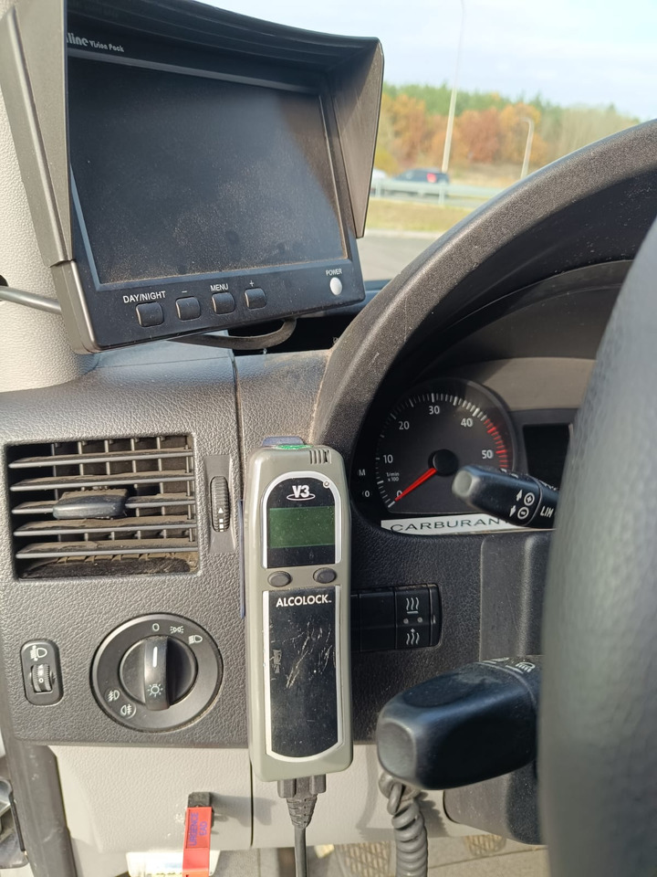 VOLKSWAGEN CRAFTER 23 OSOBY KLIMA WEBASTO KAMERA RETARDER HAK EURO5 leasing VOLKSWAGEN CRAFTER 23 OSOBY KLIMA WEBASTO KAMERA RETARDER HAK EURO5: picture 13 VOLKSWAGEN CRAFTER 23 OSOBY KLIMA WEBASTO KAMERA RETARDER HAK EURO5 leasing VOLKSWAGEN CRAFTER 23 OSOBY KLIMA WEBASTO KAMERA RETARDER HAK EURO5: picture 13