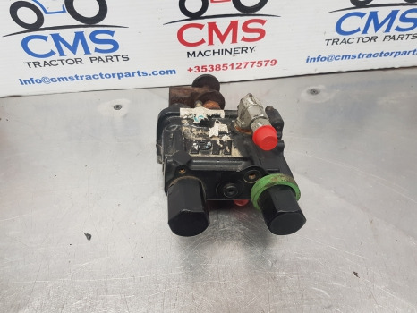 Claas Arion 530, Arion 500, 600, Brake Master Cylinder 11253932, 0021585080 - Brake valve for Agricultural machinery: picture 5 Claas Arion 530, Arion 500, 600, Brake Master Cylinder 11253932, 0021585080 - Brake valve for Agricultural machinery: picture 5