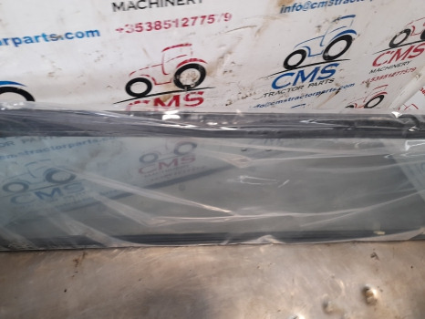 Ford 10, 600, Tw Ser 5610, Tw20 Q Cab Rear Window Kit Complete D6nn94422a12h - Window and parts: picture 4 Ford 10, 600, Tw Ser 5610, Tw20 Q Cab Rear Window Kit Complete D6nn94422a12h - Window and parts: picture 4