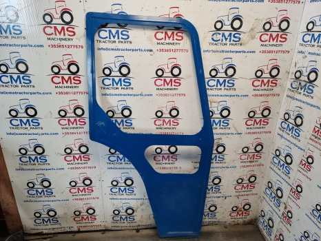 Ford 2000, 3000, 2600, 3600 Cab Door Frame Rhs - Door and parts: picture 1 Ford 2000, 3000, 2600, 3600 Cab Door Frame Rhs - Door and parts: picture 1