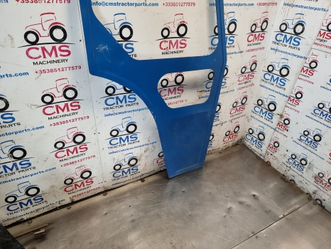Ford 2000, 3000, 2600, 3600 Cab Door Frame Rhs - Door and parts: picture 5 Ford 2000, 3000, 2600, 3600 Cab Door Frame Rhs - Door and parts: picture 5