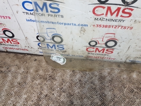 Ford 4000, 5000, 7000 Cab Front Glass 81822765 - Window and parts for Farm tractor: picture 4 Ford 4000, 5000, 7000 Cab Front Glass 81822765 - Window and parts for Farm tractor: picture 4