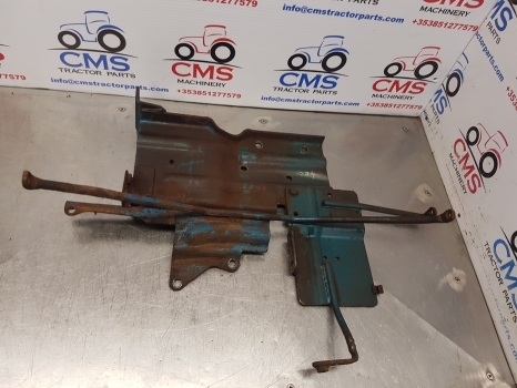 Ford 4600, 3600, 2600, 7600 Engine Bonnet Support E4nn16b814ba, 83953493 - Hood for Farm tractor: picture 2 Ford 4600, 3600, 2600, 7600 Engine Bonnet Support E4nn16b814ba, 83953493 - Hood for Farm tractor: picture 2