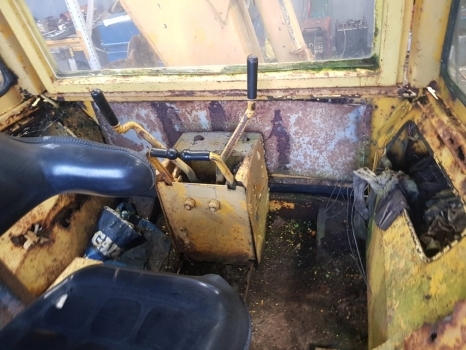 Cab for Backhoe loader Ford 550 Cab Complete: picture 8