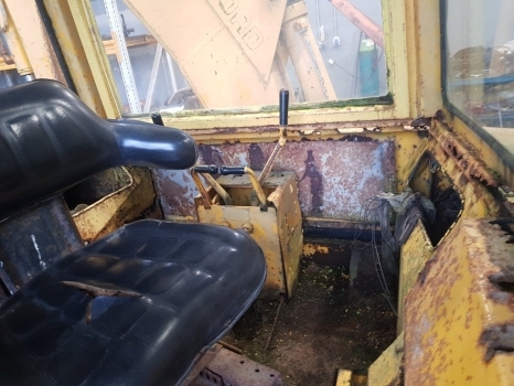 Cab for Backhoe loader Ford 550 Cab Complete: picture 7