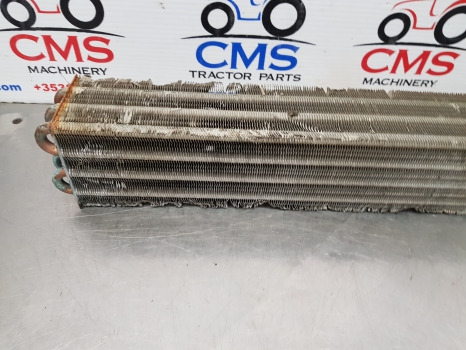 Ford 6635, 4635, 4835, 5635, 6635, 7635 Evaporator 5178593 - A/C part: picture 4 Ford 6635, 4635, 4835, 5635, 6635, 7635 Evaporator 5178593 - A/C part: picture 4