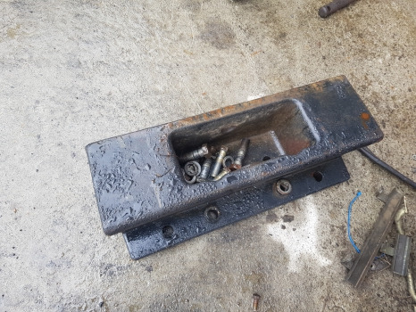 Ford 6635 Fiat L95 New Holland Tl100 Front Weight Carrier 5199414, 5172314 - Counterweight: picture 5 Ford 6635 Fiat L95 New Holland Tl100 Front Weight Carrier 5199414, 5172314 - Counterweight: picture 5