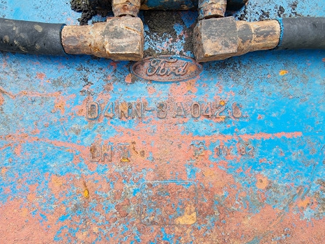 Ford New Holland Tw20, Tw10, Tw30 Front Axle Support D4nn3a042c - Front axle: picture 3 Ford New Holland Tw20, Tw10, Tw30 Front Axle Support D4nn3a042c - Front axle: picture 3