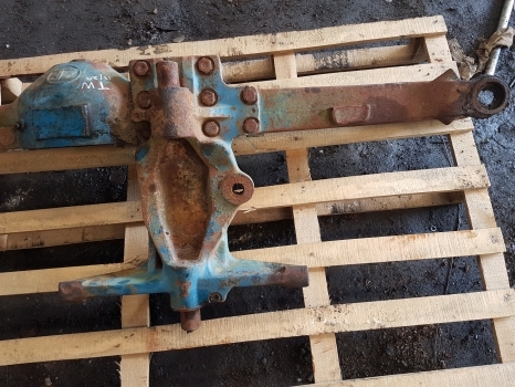 Ford Tw 20 Front Axle Housing Zp1927693, 81927693, Zp1927835, 81927835, 4468461009 - Front axle for Farm tractor: picture 3 Ford Tw 20 Front Axle Housing Zp1927693, 81927693, Zp1927835, 81927835, 4468461009 - Front axle for Farm tractor: picture 3