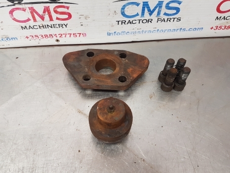 Ford Tw 20 Front Axle Top Pivot Lhs 81927839, Zp1927839, 668353085, 64593oj023, Zp1927087, 81927087 - Front axle for Farm tractor: picture 3 Ford Tw 20 Front Axle Top Pivot Lhs 81927839, Zp1927839, 668353085, 64593oj023, Zp1927087, 81927087 - Front axle for Farm tractor: picture 3
