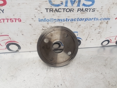 Jcb 2cx Front Axle Hub Retaining Plate 453/30305 - Wheel hub for Backhoe loader: picture 2 Jcb 2cx Front Axle Hub Retaining Plate 453/30305 - Wheel hub for Backhoe loader: picture 2