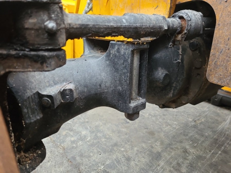 Jcb 542-70 Ag Sd70 Front Axle Housing Lhs 458/20738, 458/m0421 - Front axle for Material handling equipment: picture 2 Jcb 542-70 Ag Sd70 Front Axle Housing Lhs 458/20738, 458/m0421 - Front axle for Material handling equipment: picture 2
