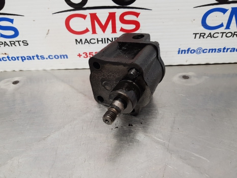 John Deere 1630, 6200, 2140, 2130 Engine Oil Pump Re35685, T20298, Ar59621 - Oil pump for Agricultural machinery: picture 1 John Deere 1630, 6200, 2140, 2130 Engine Oil Pump Re35685, T20298, Ar59621 - Oil pump for Agricultural machinery: picture 1