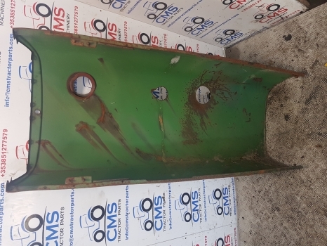 John Deere 2140, 2040s, Bonnet Al33151 - Hood for Farm tractor: picture 5 John Deere 2140, 2040s, Bonnet Al33151 - Hood for Farm tractor: picture 5