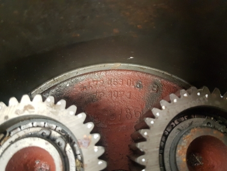 John Deere 2650 Front Axle Hub Hat Assy L60111, L60110, 4472463005, 4472363006 - Wheel hub for Farm tractor: picture 2 John Deere 2650 Front Axle Hub Hat Assy L60111, L60110, 4472463005, 4472363006 - Wheel hub for Farm tractor: picture 2