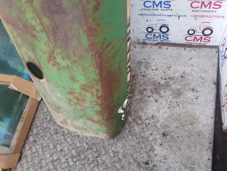 John Deere 3140, 3040, 3340, 3640, 3640s Hood, Bonnet Al30296, R52362 - Hood for Farm tractor: picture 5 John Deere 3140, 3040, 3340, 3640, 3640s Hood, Bonnet Al30296, R52362 - Hood for Farm tractor: picture 5