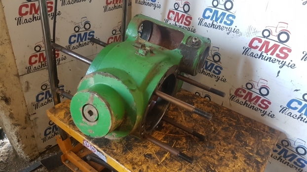 John Deere 3215, 3220 Front Axle Differential Housing Z72431, 4475435038 - Differential gear for Farm tractor: picture 5 John Deere 3215, 3220 Front Axle Differential Housing Z72431, 4475435038 - Differential gear for Farm tractor: picture 5