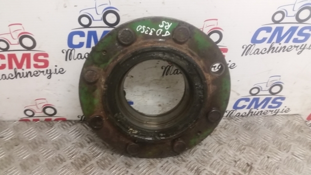 John Deere 40, 41, 50, 55 Series 2950, 3050, 3150, 3350 Front Axle Hub L41928 - Wheel hub for Farm tractor: picture 1 John Deere 40, 41, 50, 55 Series 2950, 3050, 3150, 3350 Front Axle Hub L41928 - Wheel hub for Farm tractor: picture 1