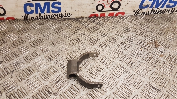 John Deere 40, 50 Series 2040, 2140, 3050, 3350 Differential Lock Fork L36198 - Differential gear for Farm tractor: picture 4 John Deere 40, 50 Series 2040, 2140, 3050, 3350 Differential Lock Fork L36198 - Differential gear for Farm tractor: picture 4