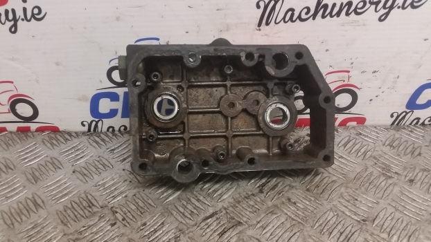 John Deere 6100, 6400, 6210, 6110 Engine Oil Cooler Housing R521037, R123471 - Oil cooler for Farm tractor: picture 2 John Deere 6100, 6400, 6210, 6110 Engine Oil Cooler Housing R521037, R123471 - Oil cooler for Farm tractor: picture 2
