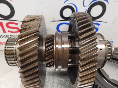 John Deere 6230 Creeper Shaft Assy With Gears L154786, L77034, L115871, L110379 - Transmission: picture 5 John Deere 6230 Creeper Shaft Assy With Gears L154786, L77034, L115871, L110379 - Transmission: picture 5
