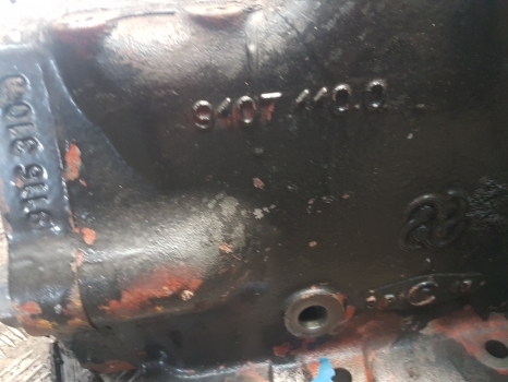 Lamborghini 1106 Same Silver Lift Cover Assy 9107.110.0, 0.9107.110.0/50 - Hydraulics for Farm tractor: picture 4 Lamborghini 1106 Same Silver Lift Cover Assy 9107.110.0, 0.9107.110.0/50 - Hydraulics for Farm tractor: picture 4