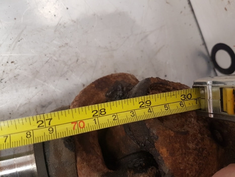 Landini Mythos 90, 100, 105, 115 Front Axle Drive Shaft Lhs 3652585m91 - Front axle: picture 4 Landini Mythos 90, 100, 105, 115 Front Axle Drive Shaft Lhs 3652585m91 - Front axle: picture 4
