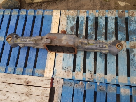 Landini Vision 105 Front Axle Housing 3652581r1; 3652580m92; 3652580m91 - Front axle for Farm tractor: picture 1 Landini Vision 105 Front Axle Housing 3652581r1; 3652580m92; 3652580m91 - Front axle for Farm tractor: picture 1